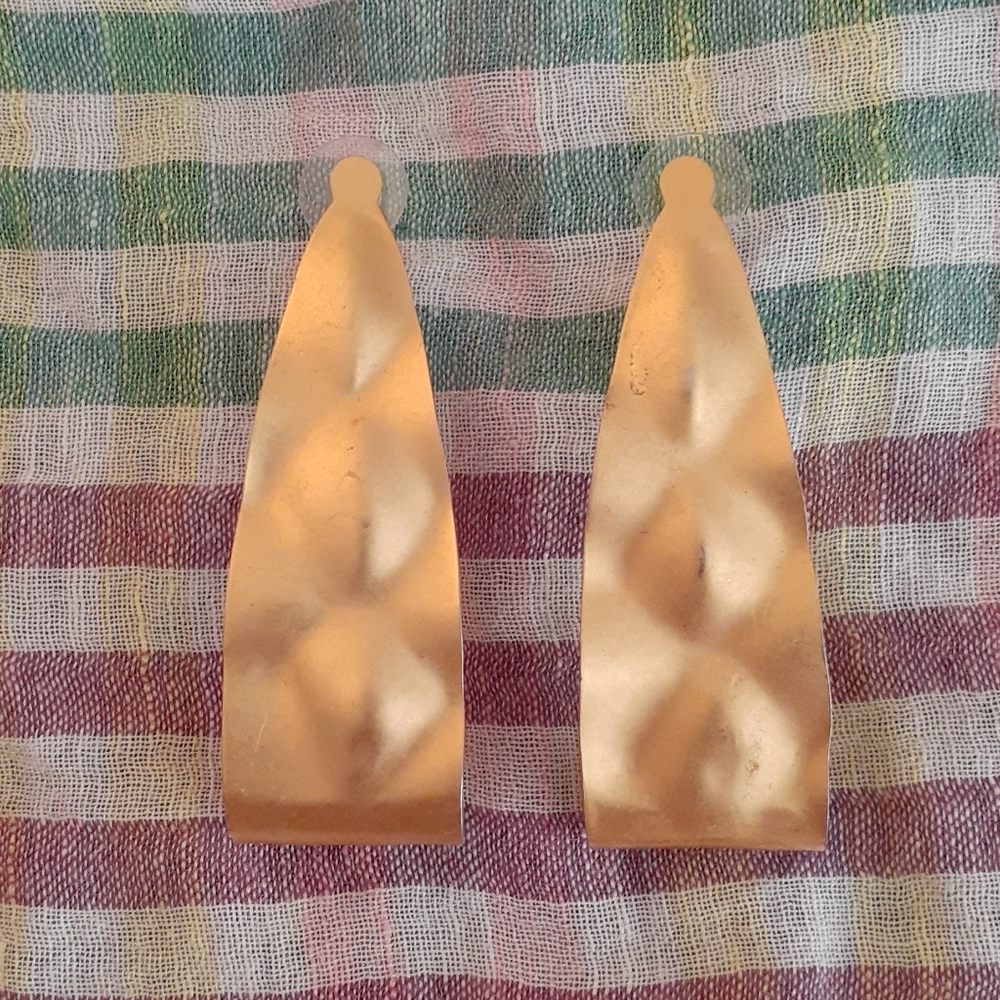 Vintage Quilted Gold Earrings